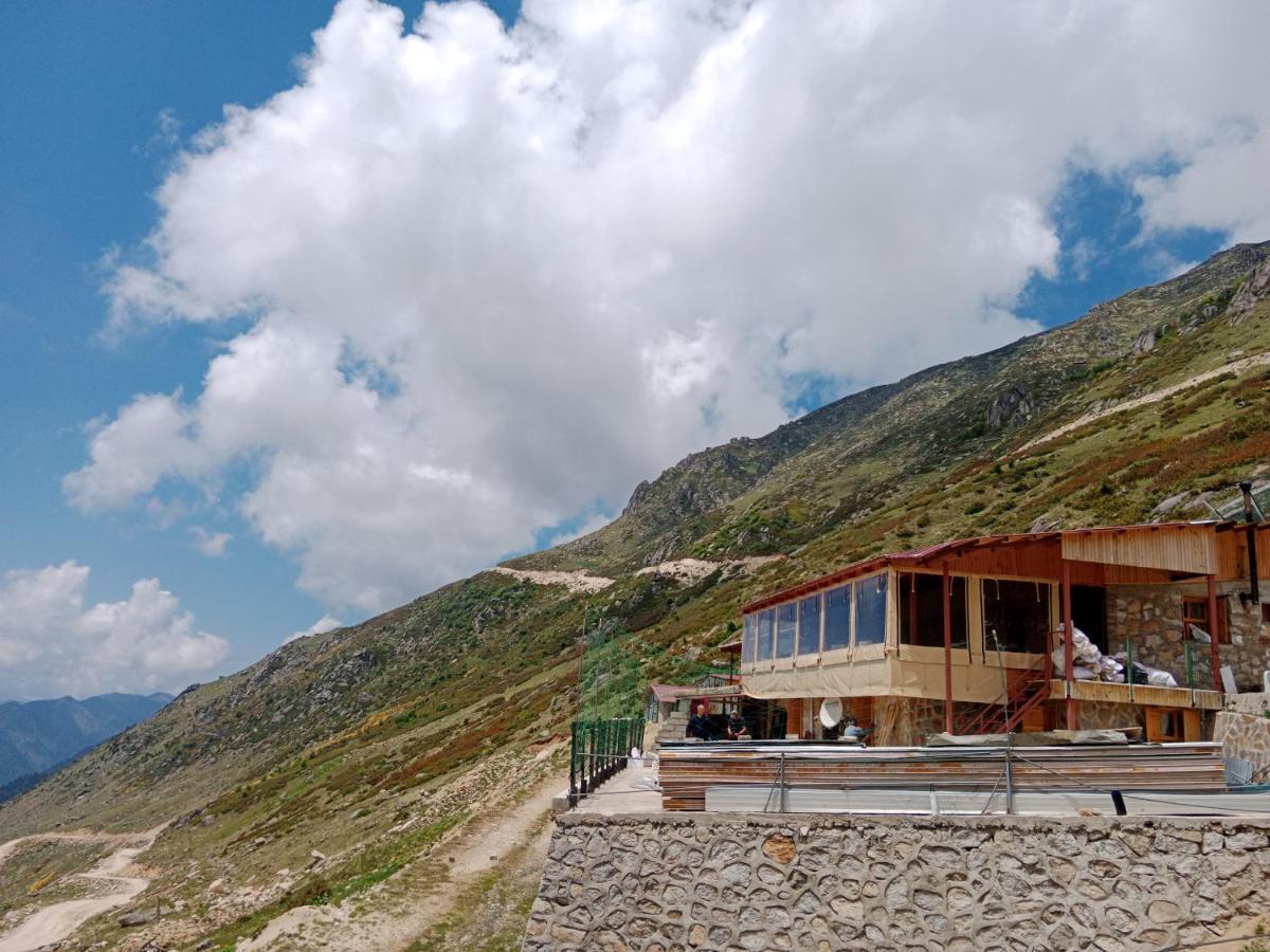 Avusor Mola Cafe Ve Pansiyon Camlihemsin Exterior photo